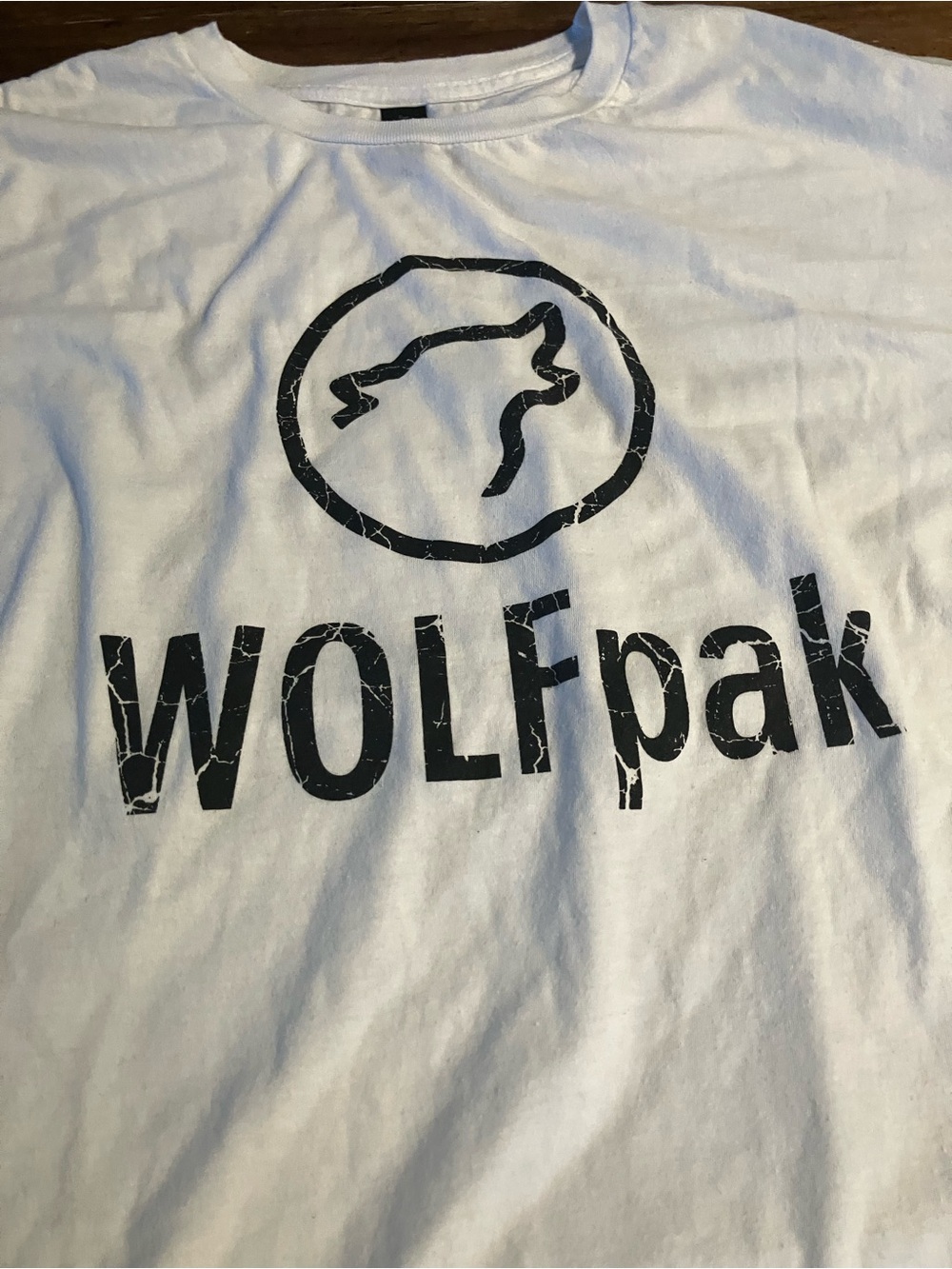 WOLFpak graphic tee shirt Men's size 2XL Never Average, Always a Wolf